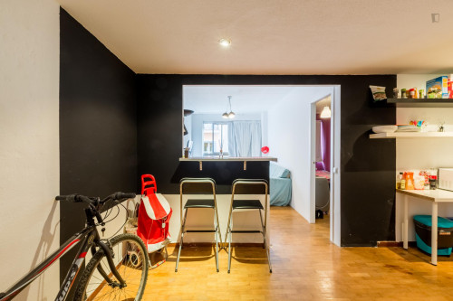 Inspiring single bedroom only minutes away from IED Madrid - Gallery - 6