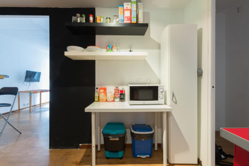 Inspiring single bedroom only minutes away from IED Madrid - Gallery - 10