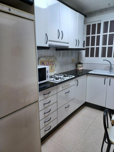 Warming single bedroom in Collblanc neighbourhood