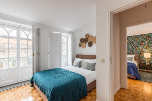 Elegant 2-bedroom duplex flat in São Bento