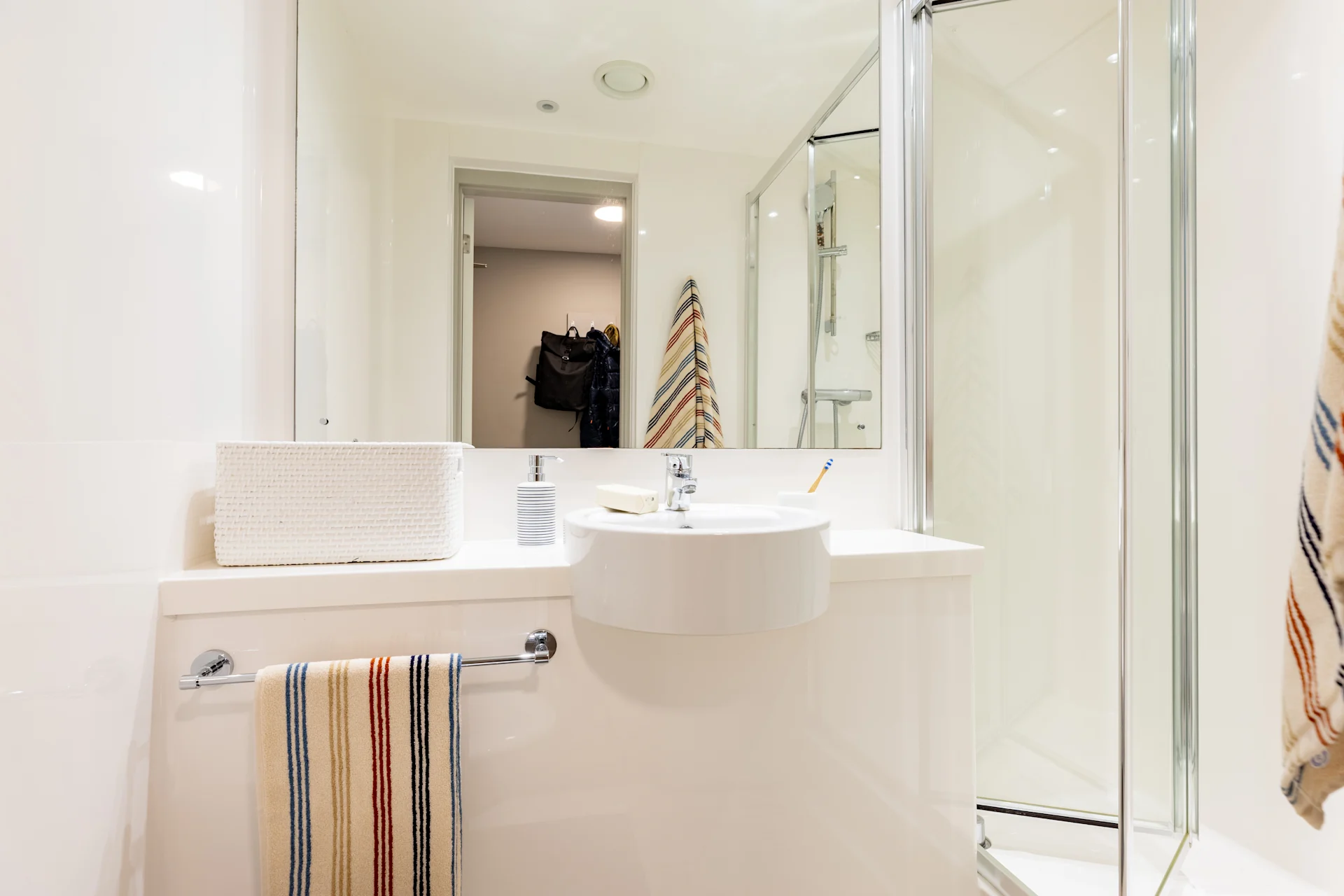  Block B Silver En Suite Floors 1-6  -  Calico  - Gallery -  7