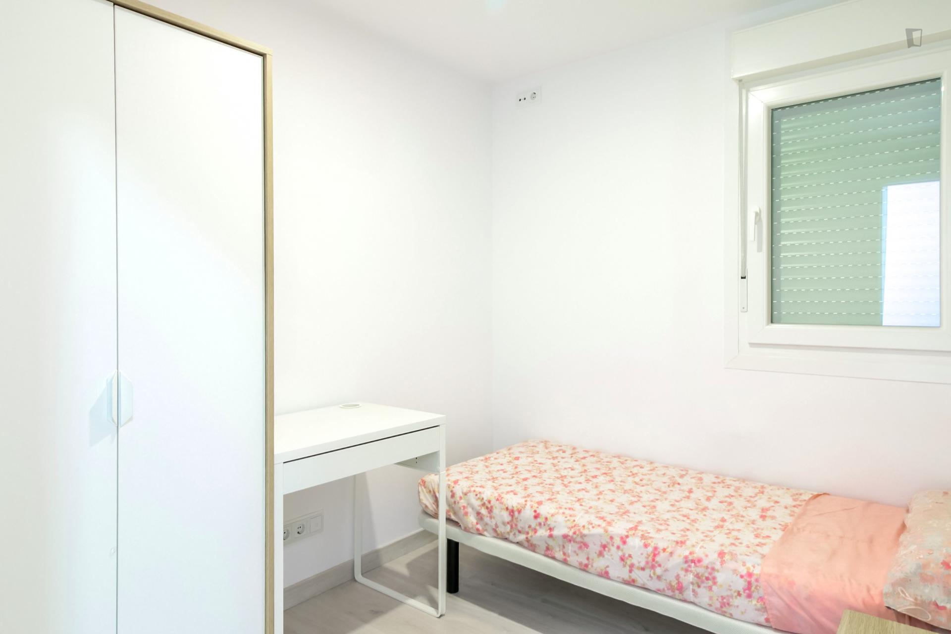 Large and welcoming 4-bedroom apartment in L'Hospitalet de Llobregat