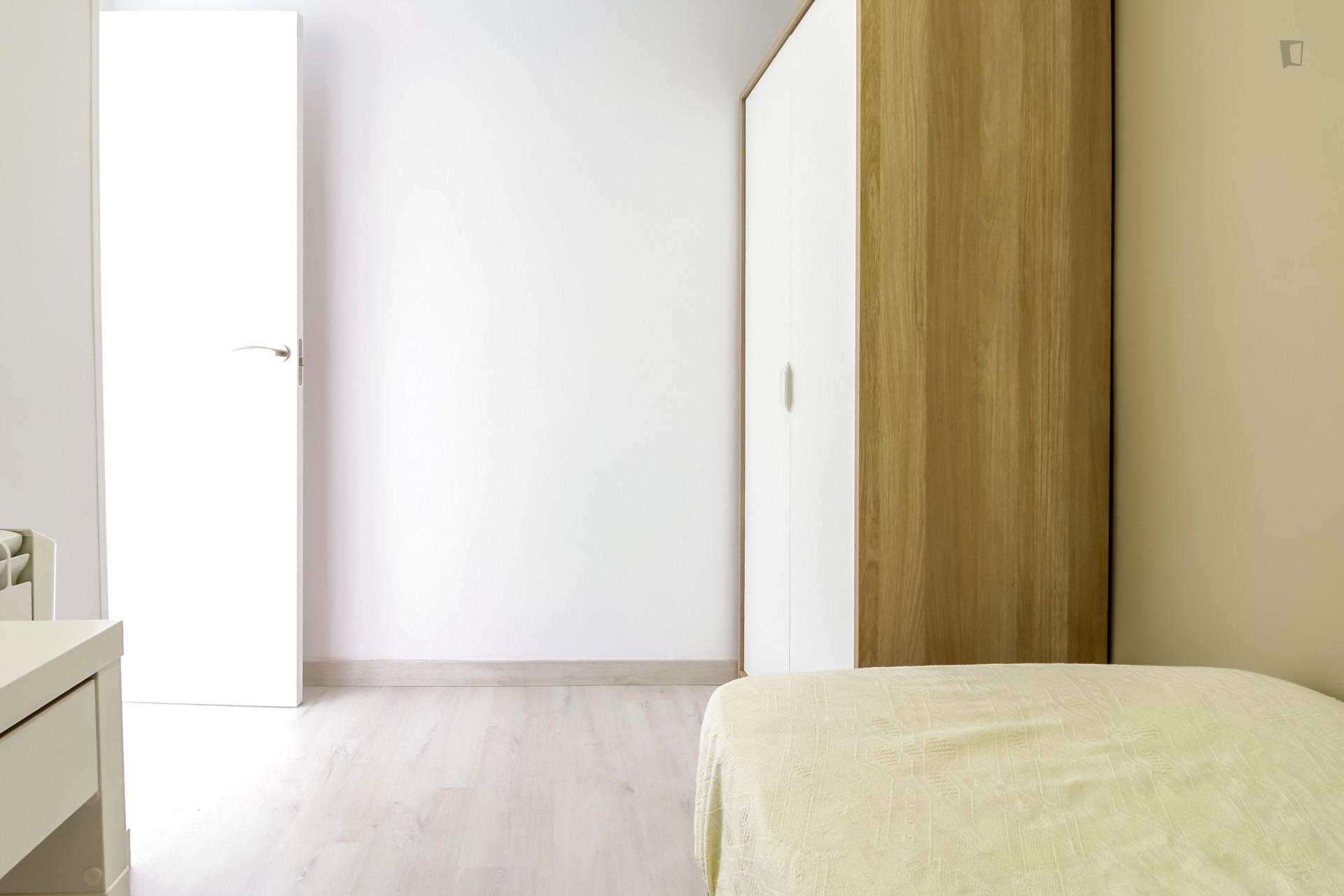 Large and welcoming 4-bedroom apartment in L'Hospitalet de Llobregat