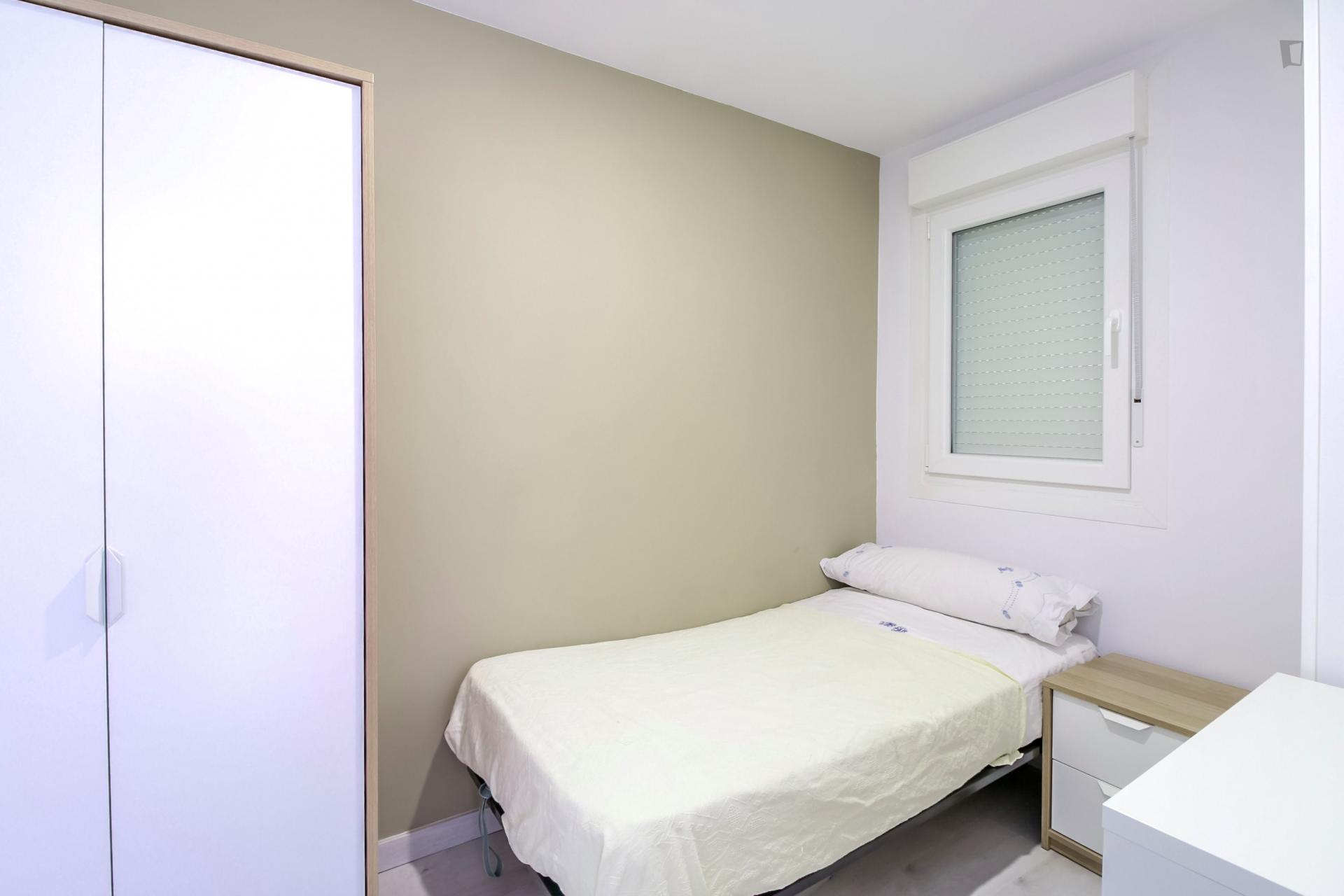 Large and welcoming 4-bedroom apartment in L'Hospitalet de Llobregat