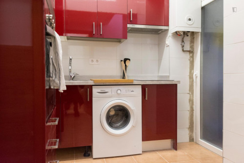 Cool single bedroom close to Universidad Camilo José Cela just for spanish speakers - Gallery - 6