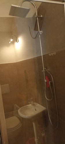 Very homely double bedroom in the centre of Turin