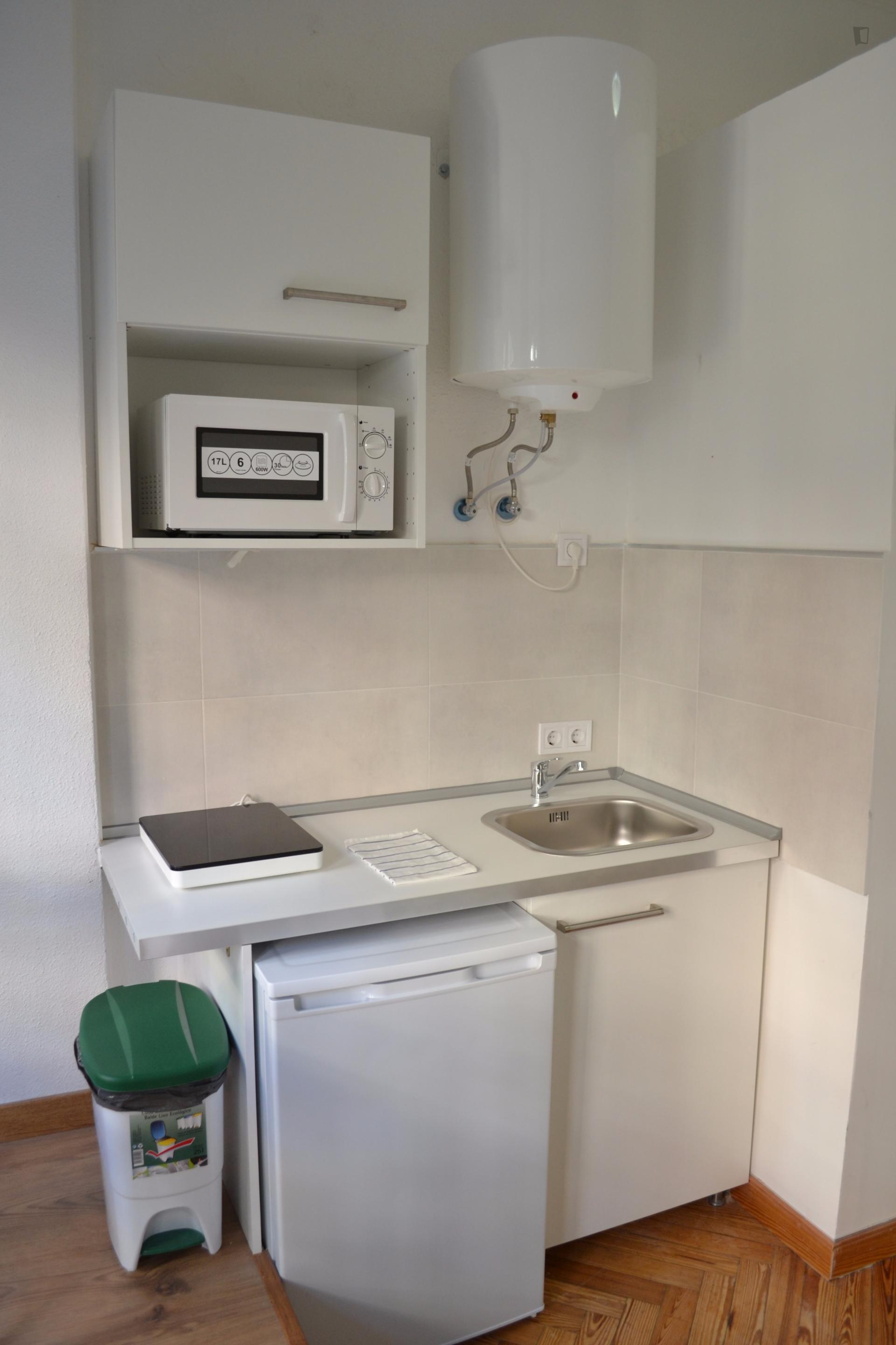 Stunning studio in student-popular Gaztambide