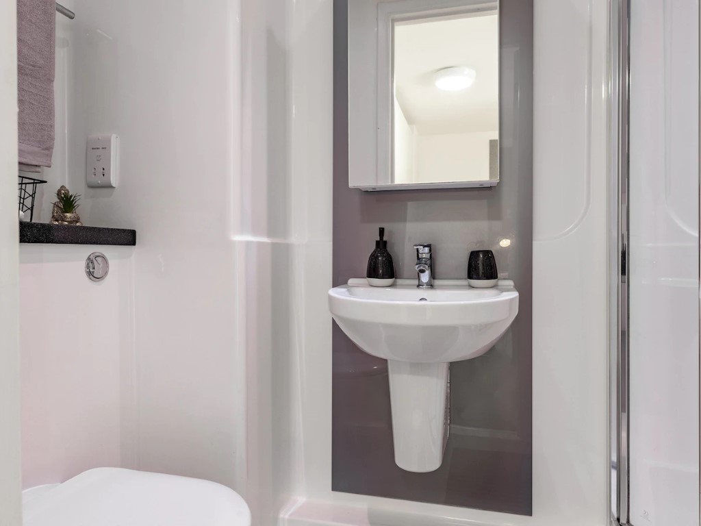  Studio Ground Floor  -  The Glassworks  - Gallery -  5