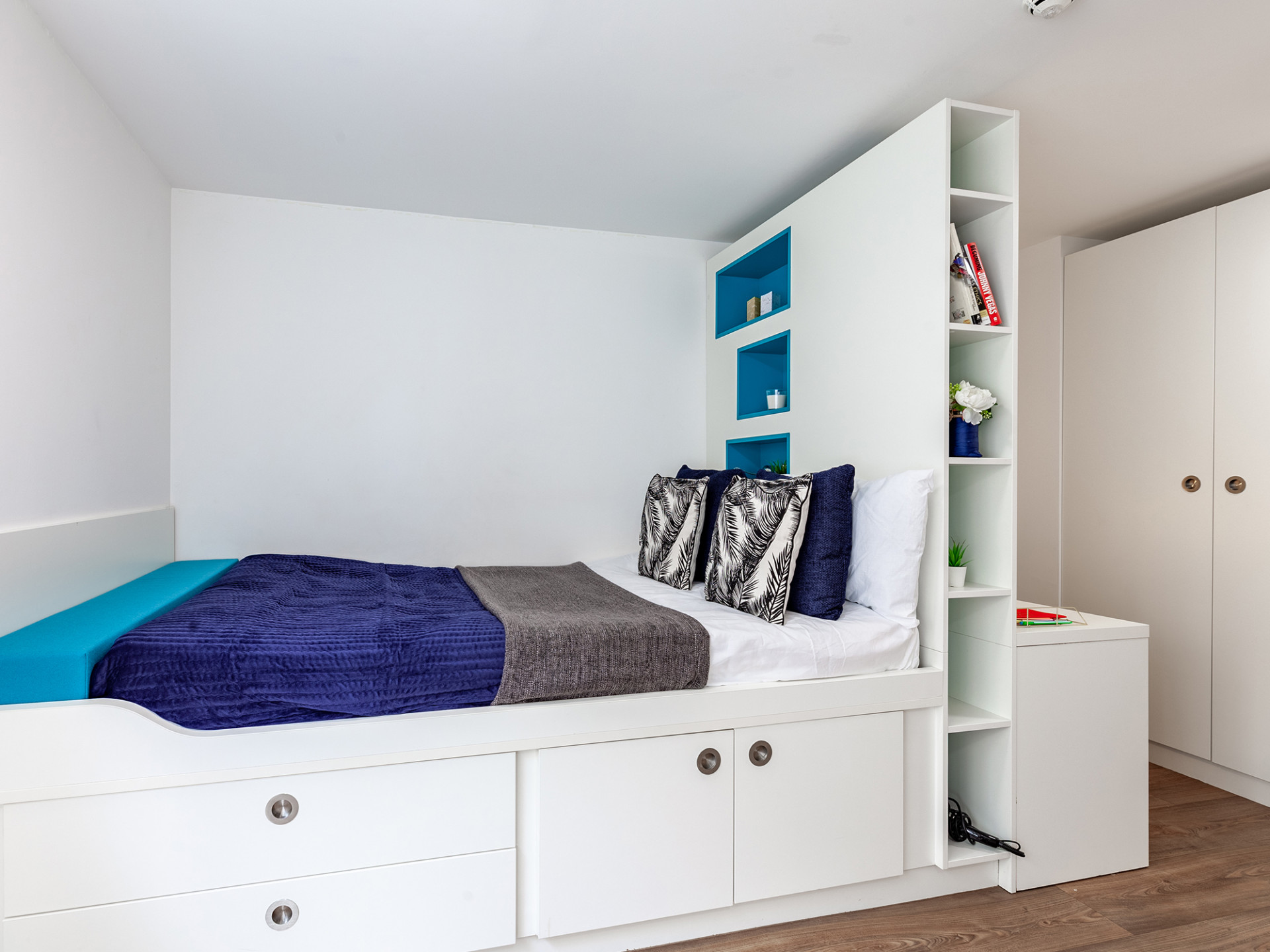  Studio Fourth Floor  -  The Glassworks  - Gallery -  8