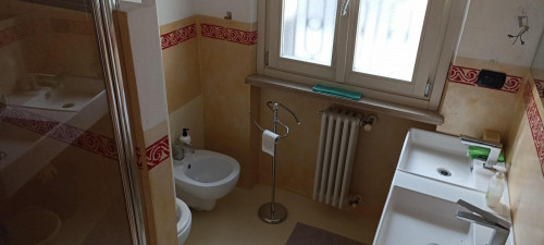 Double bedroom in the city center in a very quiet house