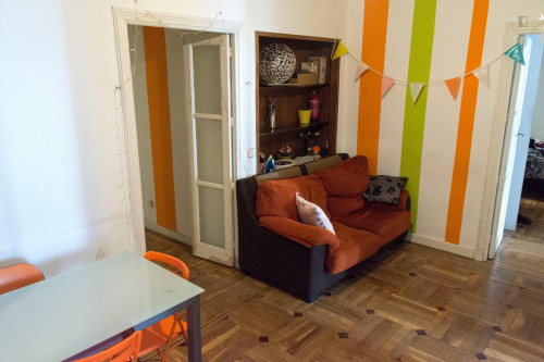 Single bedroom in a 6-bedroom apartment close to Palacio Real de Madrid  - Gallery -  3