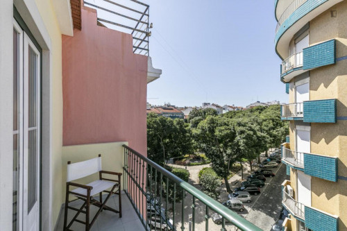 Sunny 1 bedroom apartment near Saldanha with a sofa-bed - Gallery - 7