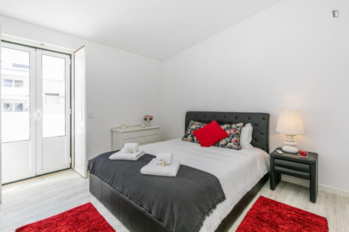 Sunny 1 bedroom apartment near Saldanha with a sofa-bed - Gallery - 17