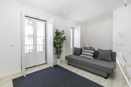 Sunny 1 bedroom apartment near Saldanha with a sofa-bed - Gallery - 15