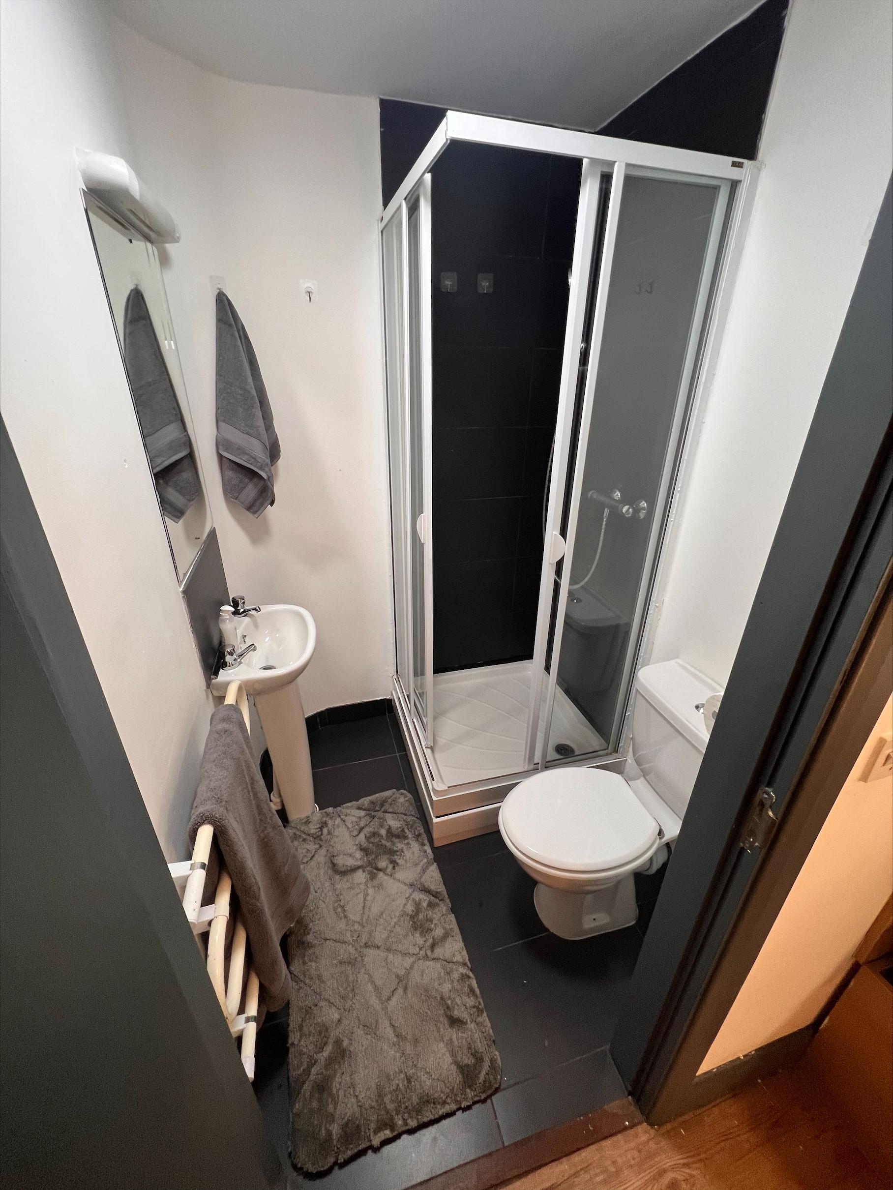 Deluxe En-Suite Third Floor - 4