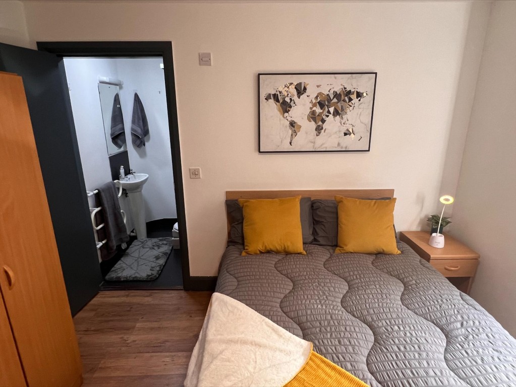  Classic En-Suite Ground Floor  -  Albion Court  - Gallery -  1