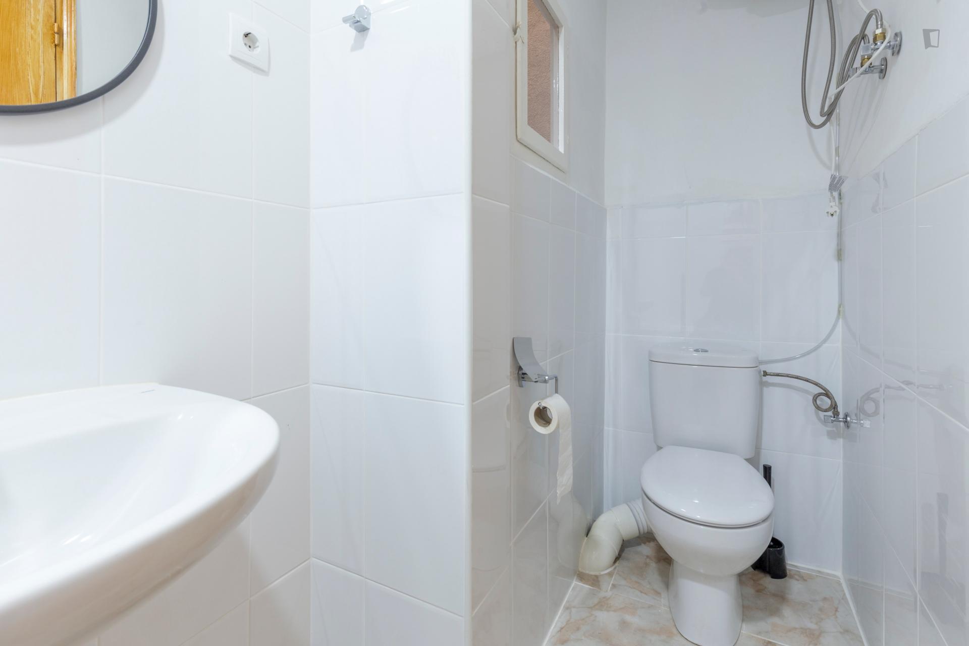 Spacious and bright single bedroom in central El Raval