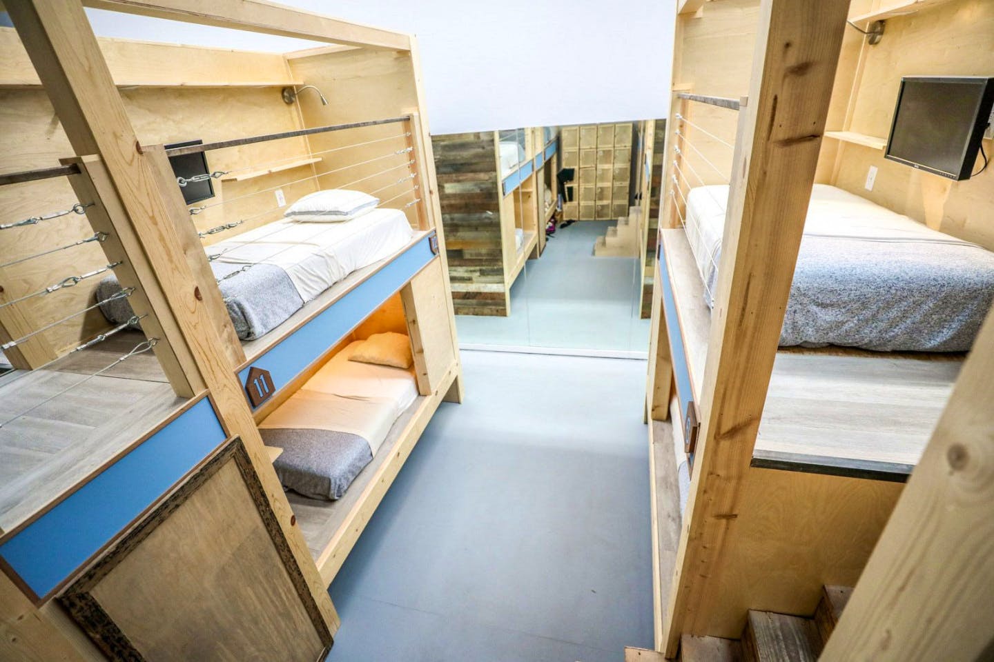 Bed In A 12-Bed Mixed Gender Room - 22