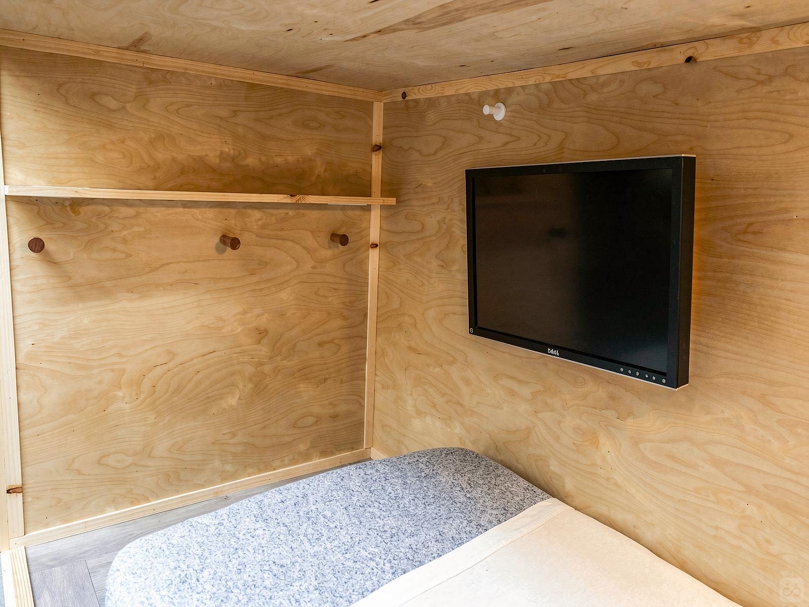 Bed In A 12-Bed Mixed Gender Room - 4
