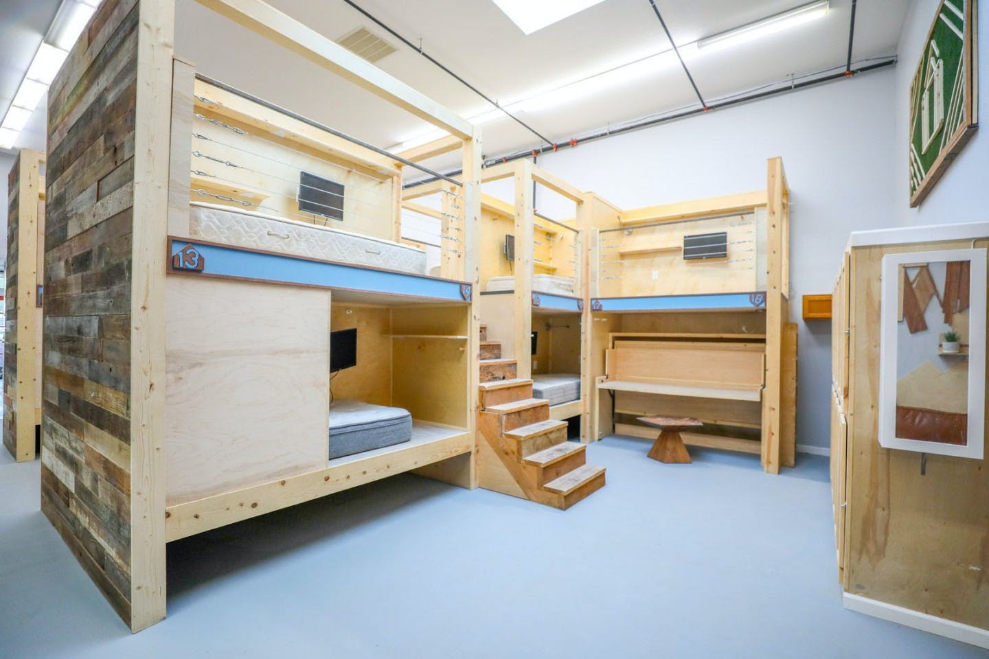 Bed In A 8-Bed Mixed Gender Room - 2