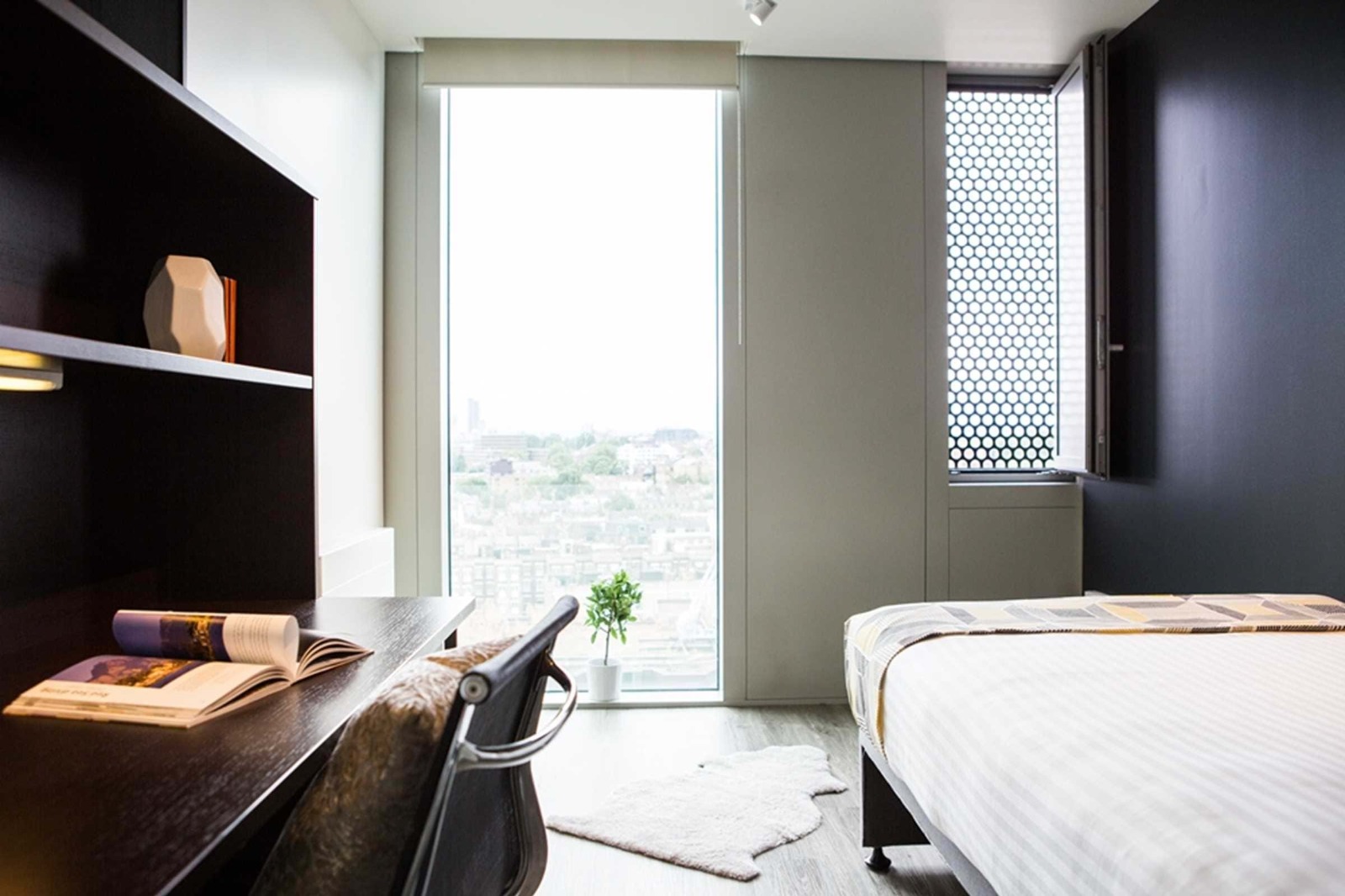  Bronze En-Suite Penthouse  -  Londonist Chapter King's Cross Residence - Flexible Tenancies  - Gallery -  1