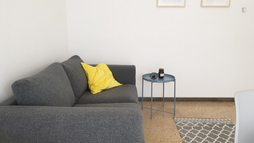 Cool and bright room in the city center - Gallery - 3