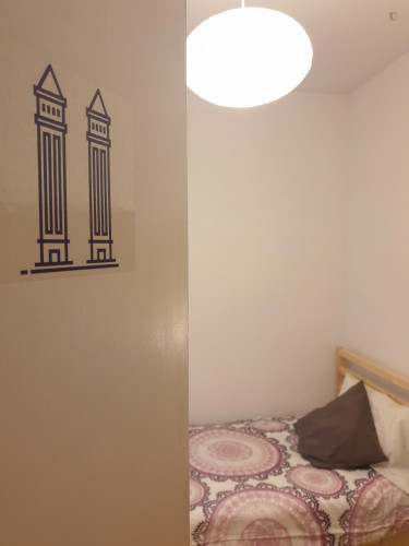 Cool and bright room in the city center - Gallery - 19