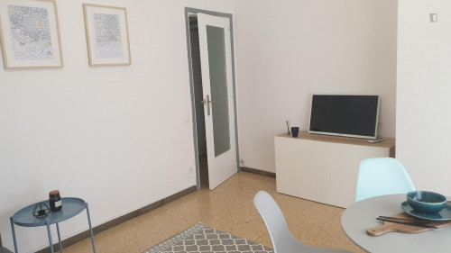Cool and bright room in the city center - Gallery - 2