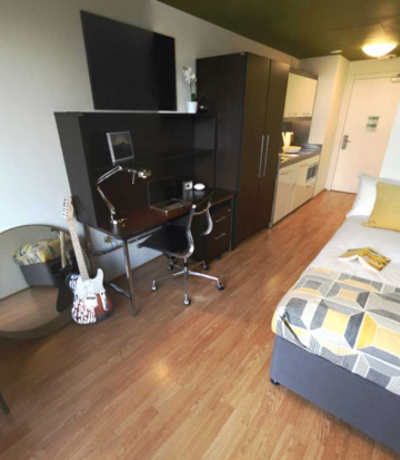  Silver Studio Upper Level Premium View  -  Chapter Spitalfields Studios - Flexible Tenancies  - Gallery -  3