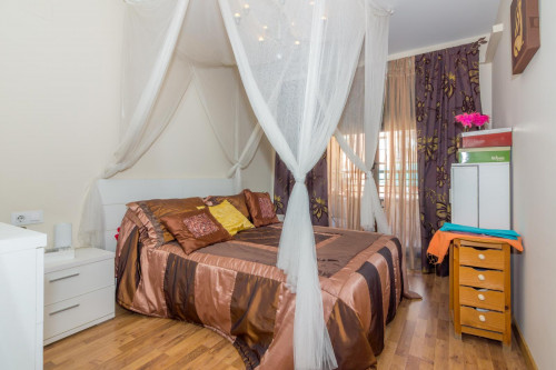 Splendid double ensuite bedroom in La Florida