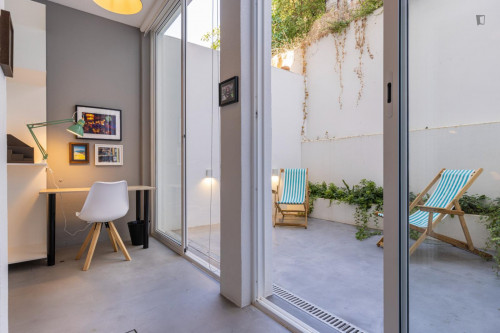 Delightful 1-bedroom flat in Graça - Gallery - 34