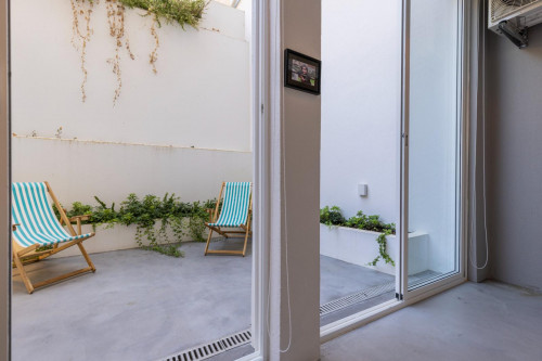 Delightful 1-bedroom flat in Graça - Gallery - 10