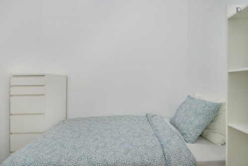 Stunning single bedroom in Marquês de Pombal