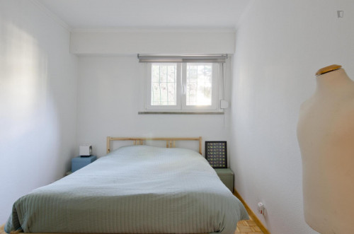 Double bedroom with simple décor near Telheiras metro - Gallery - 27