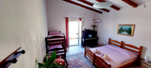 Double room with private bath, kitchen and balcony in Palermo's historic center - Gallery - 40