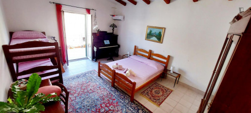Double room with private bath, kitchen and balcony in Palermo's historic center - Gallery - 39