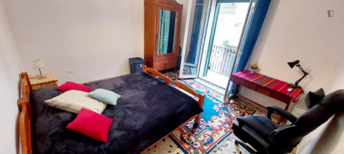 Cozy bright double bedroom in Palermo's historic center with private balcony