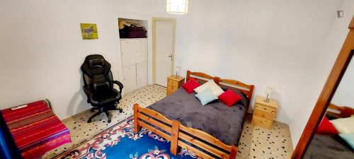 Cozy bright double bedroom in Palermo's historic center with private balcony