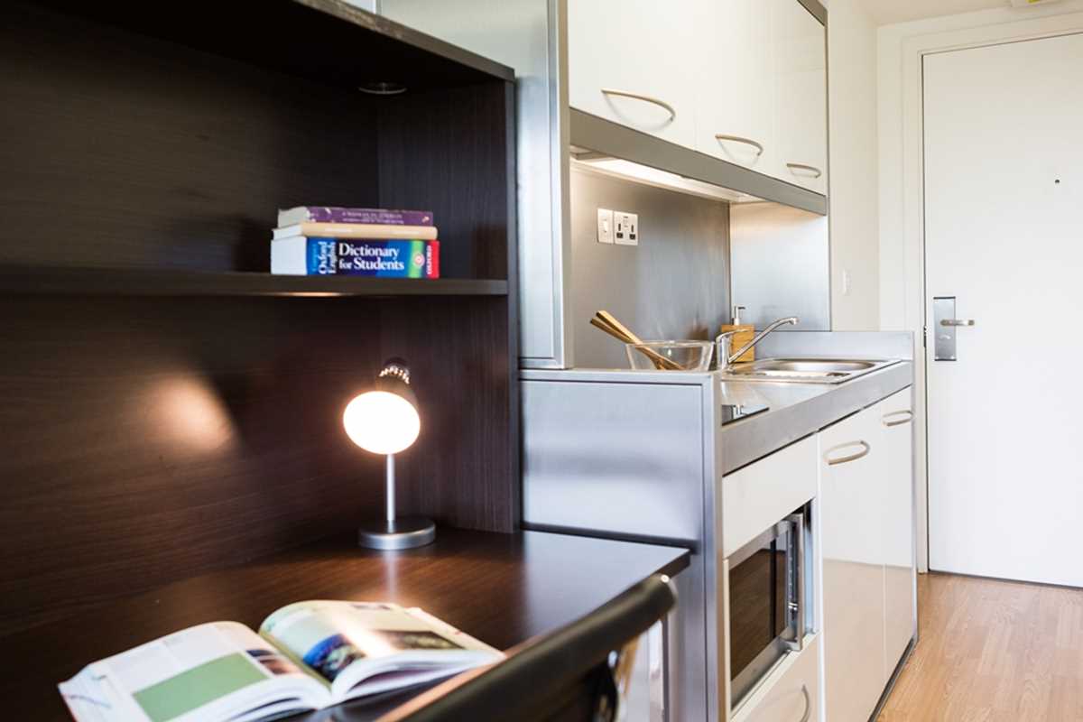 Silver Studio Mid Level Premium Canal View - Londonist Chapter Portobello - Flexible Tenancies - Gallery - 2