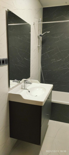 Bedroom w/ private bathroom next to Hospital metro station Line D - Gallery - 3