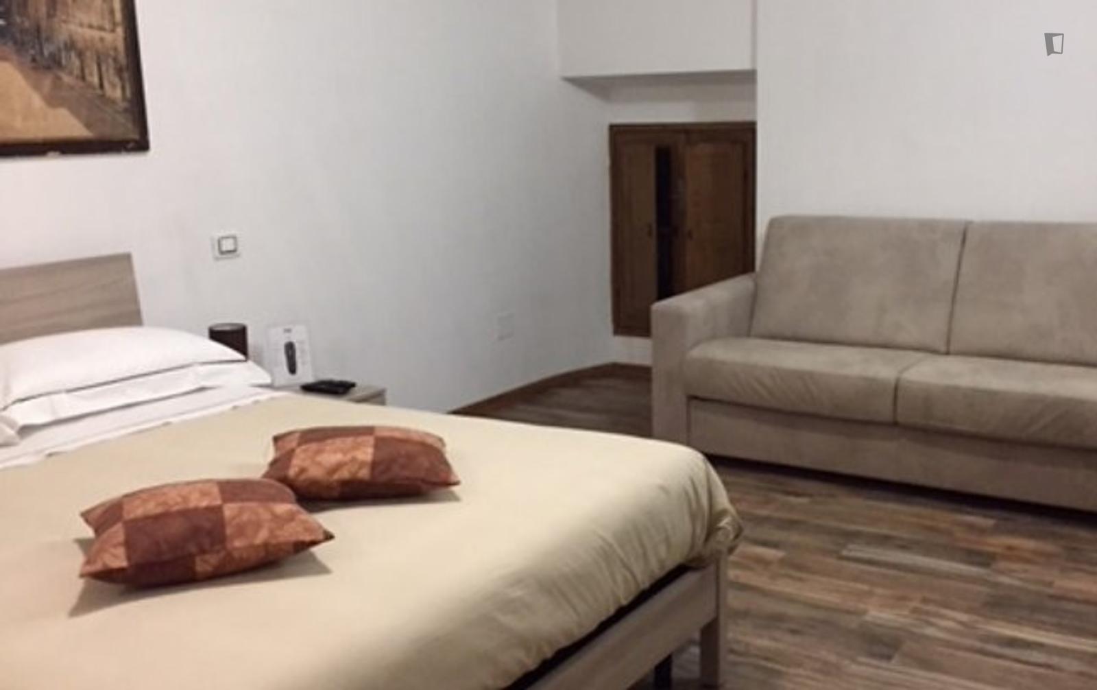  Pleasant Double Bedroom In A Student House, In San Martino Al Cimino  -  Pleasant double bedroom in a student house, in San Martino Al Cimino  - Gallery -  1