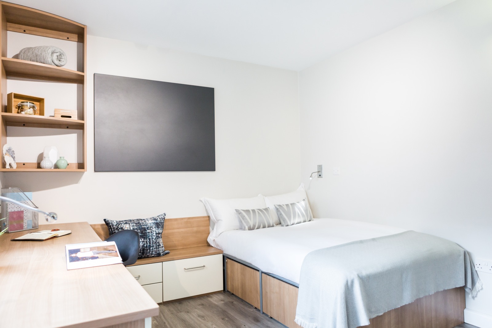  Silver En-Suite Mid Level  -  Londonist Chapter Highbury - Flexible Tenancies  - Gallery -  1