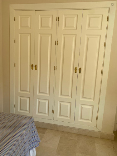 NICE ROOM LOCATED IN NERVION AREA NEXT TO MAIN UNIVERSITIES AND METRO STOP