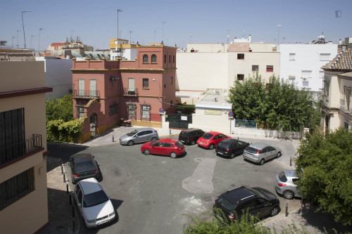 NICE ROOM LOCATED IN NERVION AREA NEXT TO MAIN UNIVERSITIES AND METRO STOP - Gallery - 4