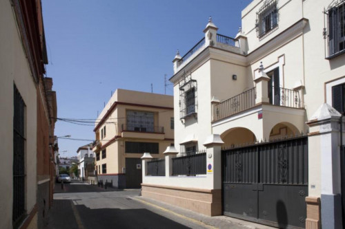 NICE ROOM LOCATED IN NERVION AREA NEXT TO MAIN UNIVERSITIES AND METRO STOP - Gallery - 5