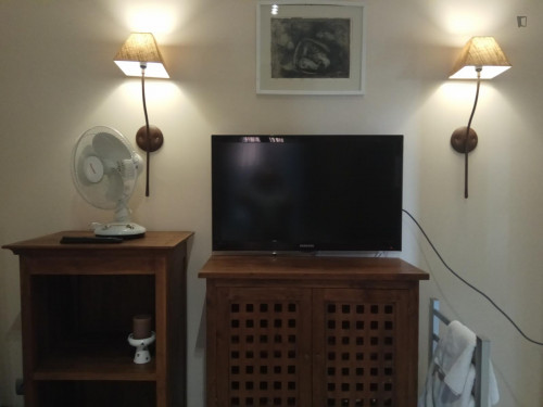 NICE ROOM LOCATED IN NERVION AREA NEXT TO MAIN UNIVERSITIES AND METRO STOP - Gallery - 21