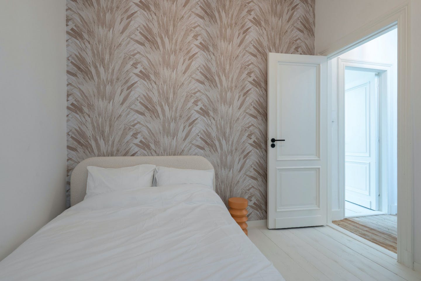 2. Garden Side First Floor - 18