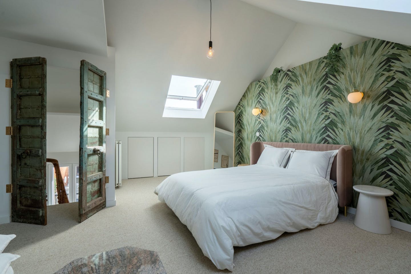 4. Attic Room Third Floor - 32