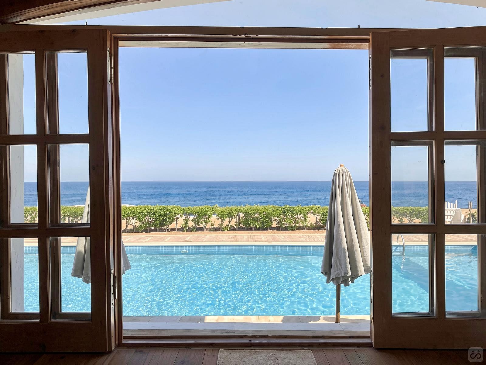  4 Bed Male Dorm  -  Bright Stunning Complex w/ Terrace + Pool  - Gallery -  34