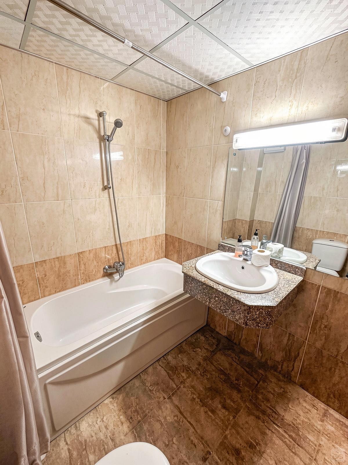  4 Bed Male Dorm  -  Bright Stunning Complex w/ Terrace + Pool  - Gallery -  35